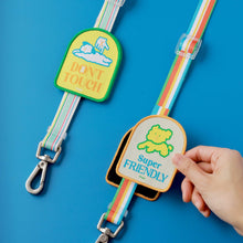 將圖片載入圖庫檢視器 [現貨] doggupets 社交識別牌 DON'T TOUCH
