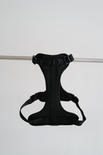 將圖片載入圖庫檢視器 Comefrompetwithlove. 毛孩透氣胸揹帶含牽繩組 | 帥氣黑
